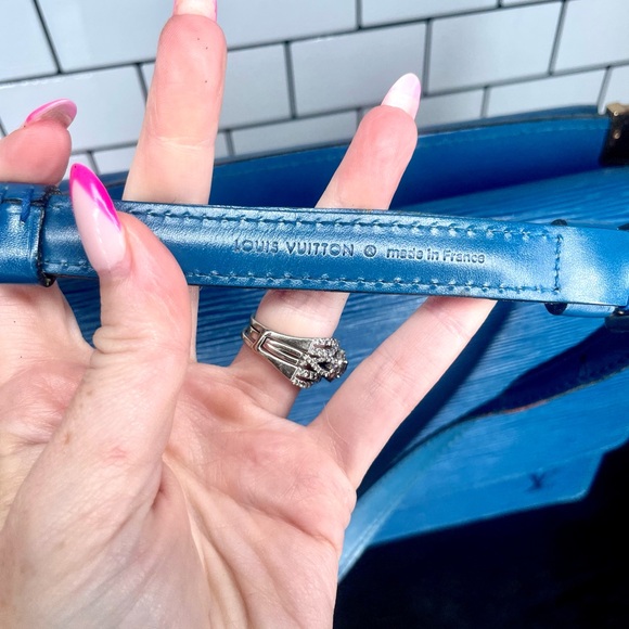 Authentic Vintage LOUIS VUITTON Epi Grenelle Toledo - Picture 12 of 14